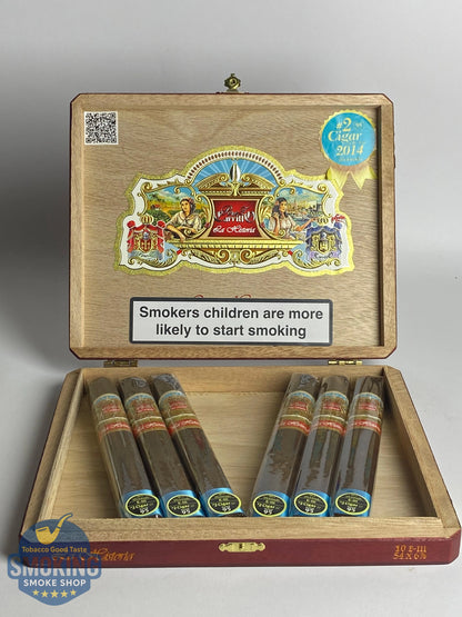 E.P. Carrillo La Historia El Senador Cigar سيجار لا هيستوريا 
