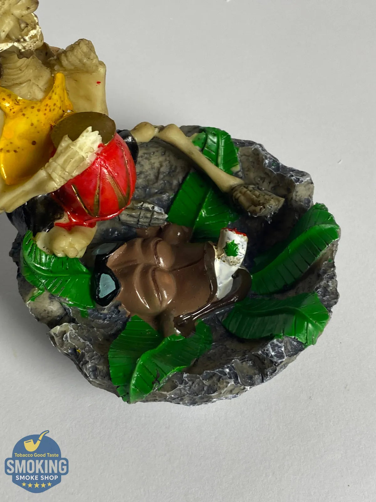 طفاية سجاير خزف ستايل الارملة | Resin Novelty Ashtray Collection