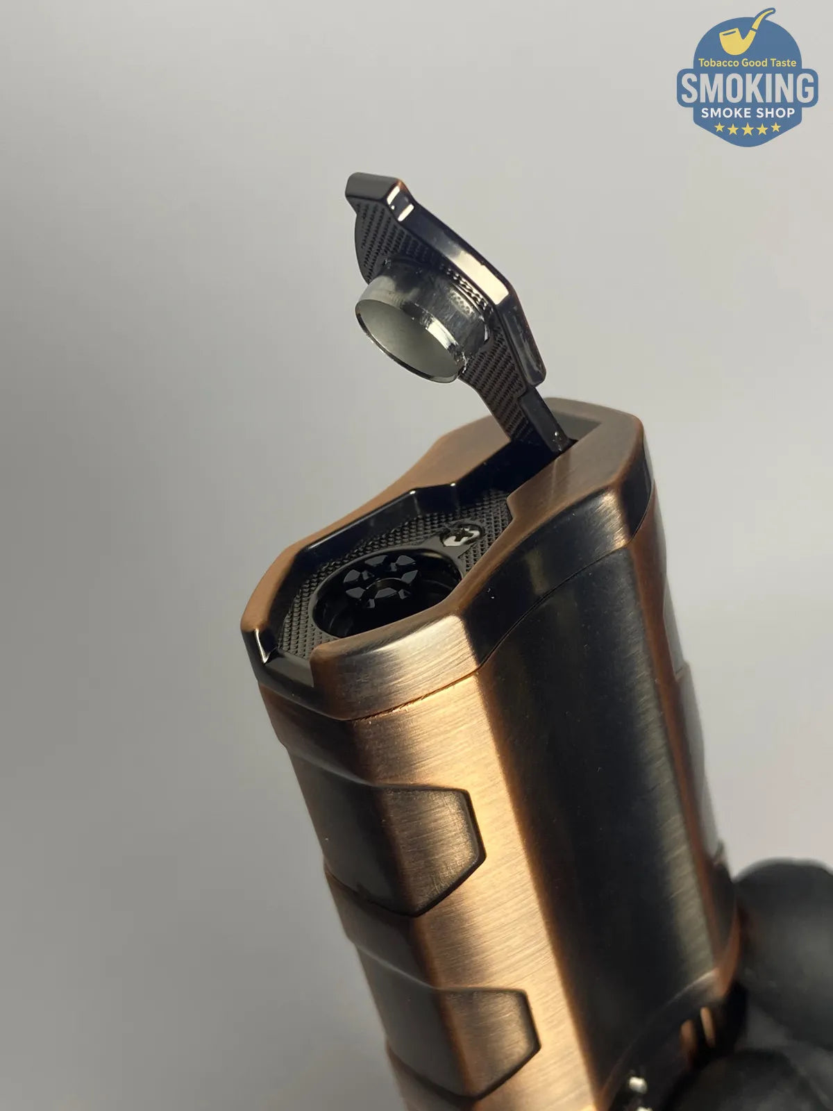 HONEST Triple-Jet Torch Lighter with Built-in Cigar Punch – Antique Copper | ولاعة HONEST تريبل فلام مع سن بانش مدمج – لون نحاسي عتيق