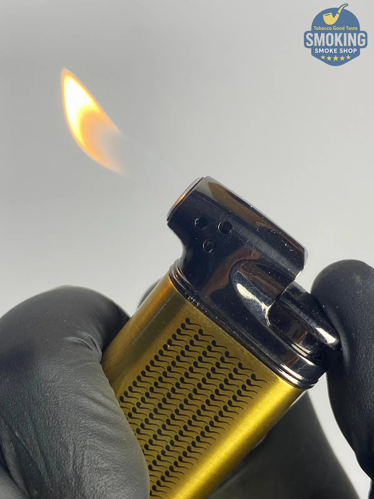 SPUNK Soft Flame Pipe Lighter — ولاّعة بايب لهب ناعم بزاوية (أسود/ذهبي)