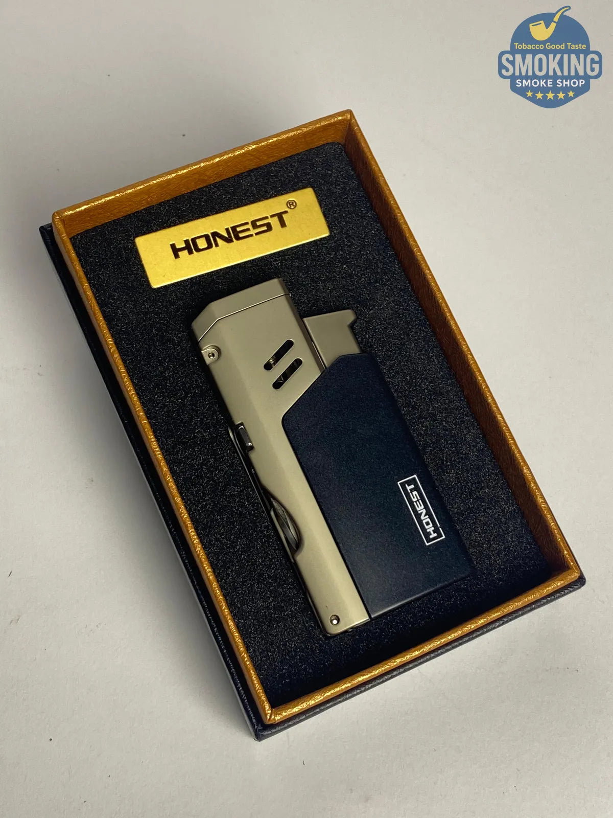 Torch Cigar Lighter w/ Punch & Draw Poker — ولاّعة سيجار تورش مع بانش و«إبرة تهوية» من HONEST