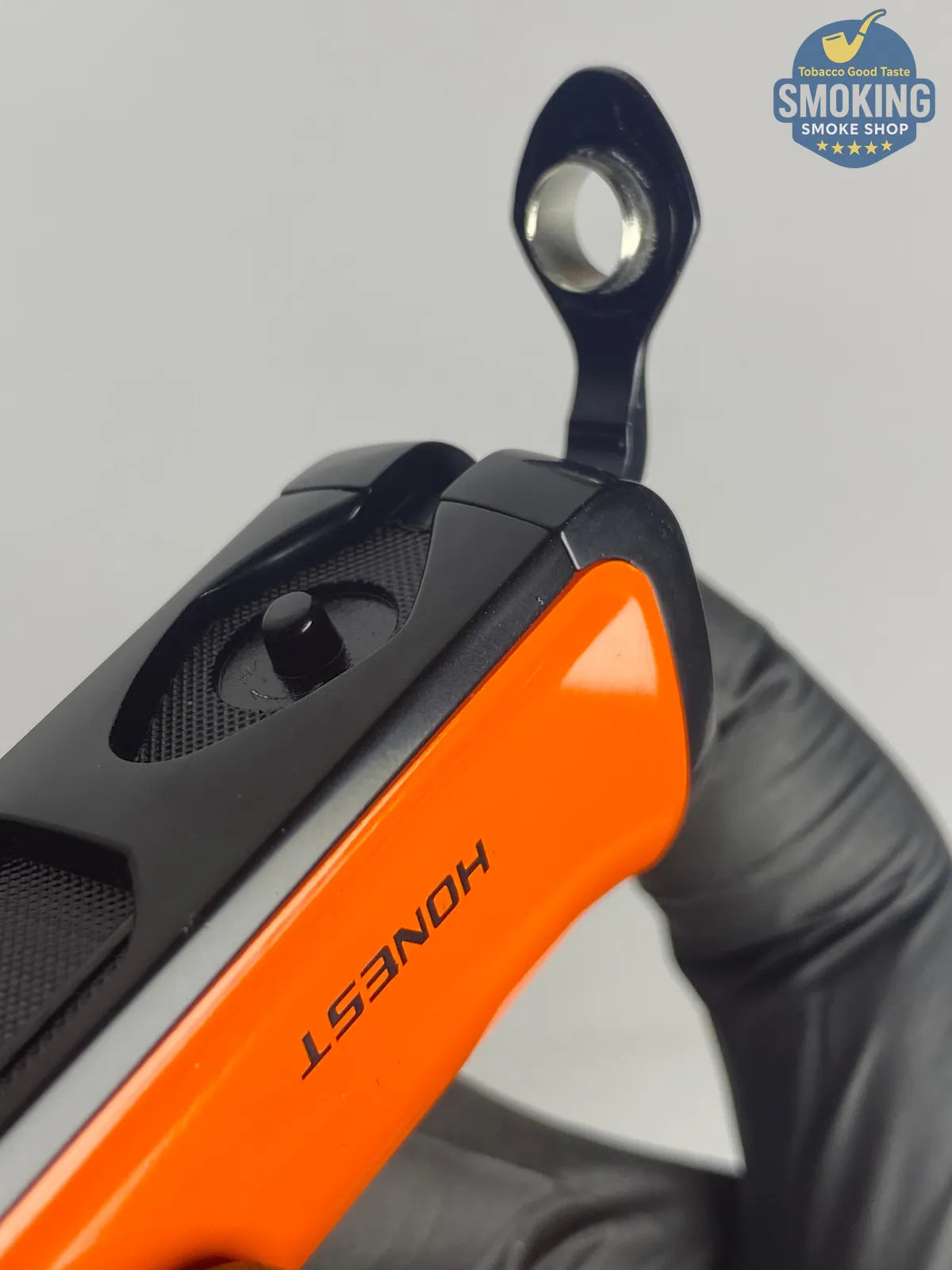 Lighter with Built-In Cigar Punch – ولاعة هونِست تربل جيت مع بنش سيجار مدمج – لون نيون برتقالي 