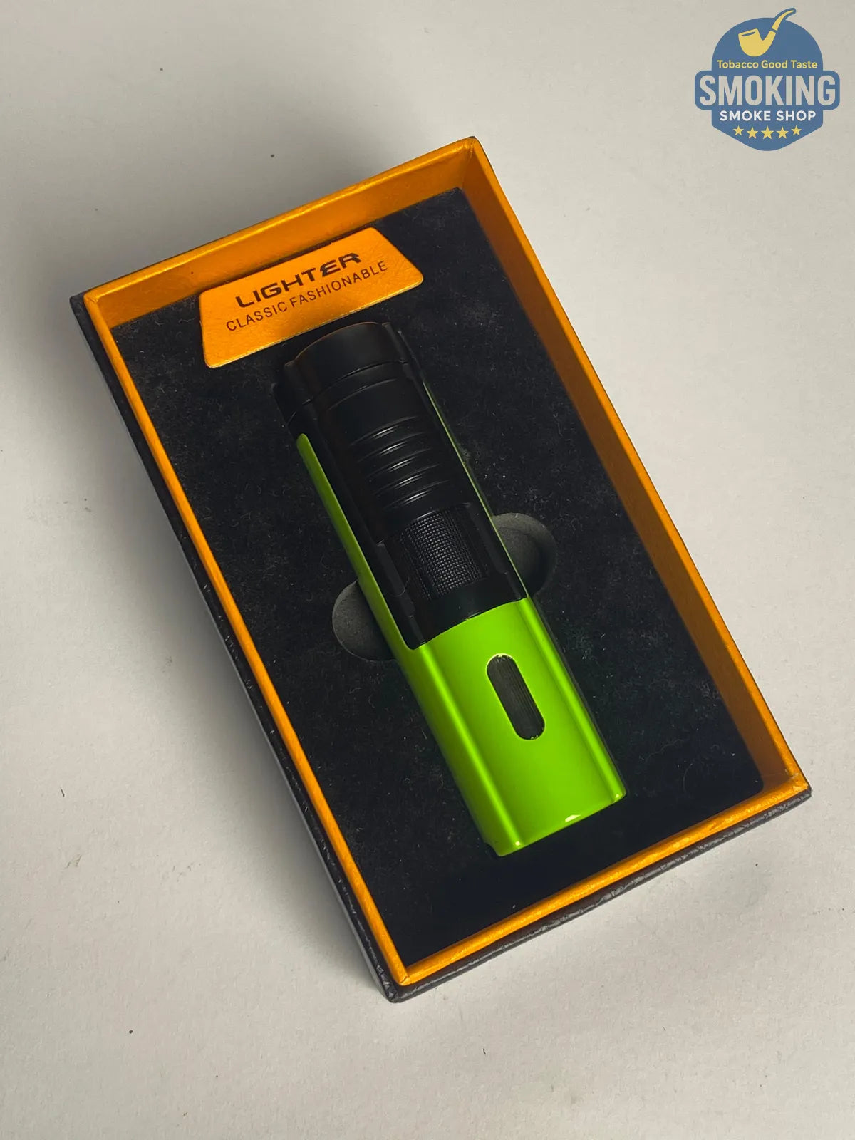 Triple Torch Cigar Lighter with Punch — ولاّعة سيجار ثلاثية الشعلة مع بانش (أسود × أخضر ليموني)