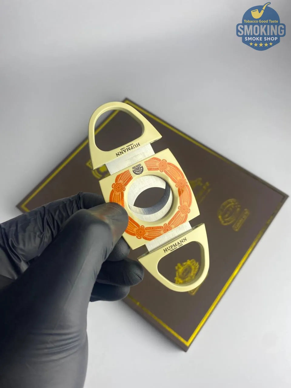 H. Upmann Cigar Set — طقم سيجار هافانا كوبي