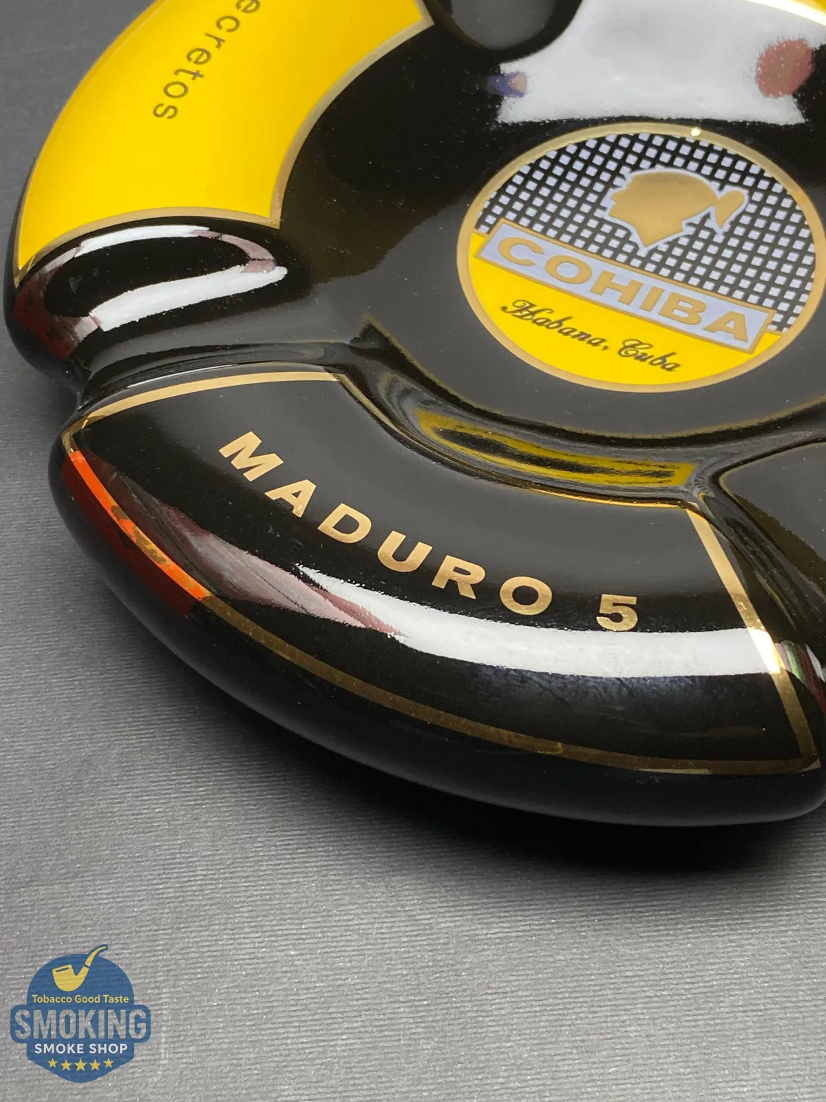  طفاية سيجار كوهيبا مادورو 5 (٤ مواضع) ابيض واسود | COHIBA Maduro 5 Ceramic Cigar Ashtray (4 Rests)