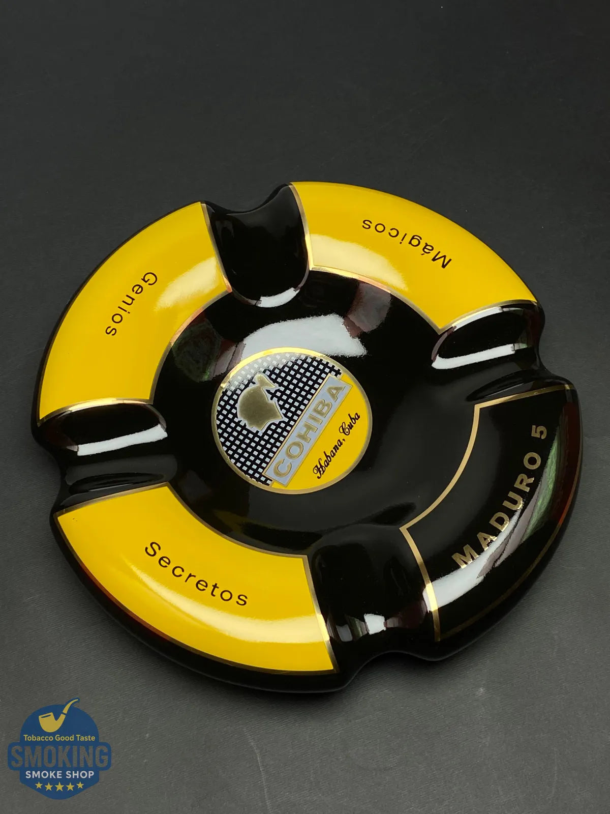  طفاية سيجار كوهيبا مادورو 5 (٤ مواضع) ابيض واسود | COHIBA Maduro 5 Ceramic Cigar Ashtray (4 Rests)