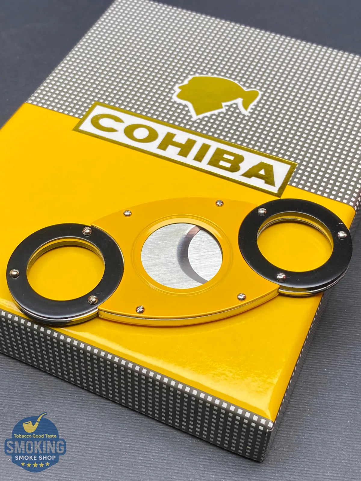 طقم سيجار كوهيبا (ولاعة تورش ثلاثية + مقص جيليوتين) Cohiba Cigar Gift Set (Triple-Jet Torch Lighter + Guillotine Cutter)