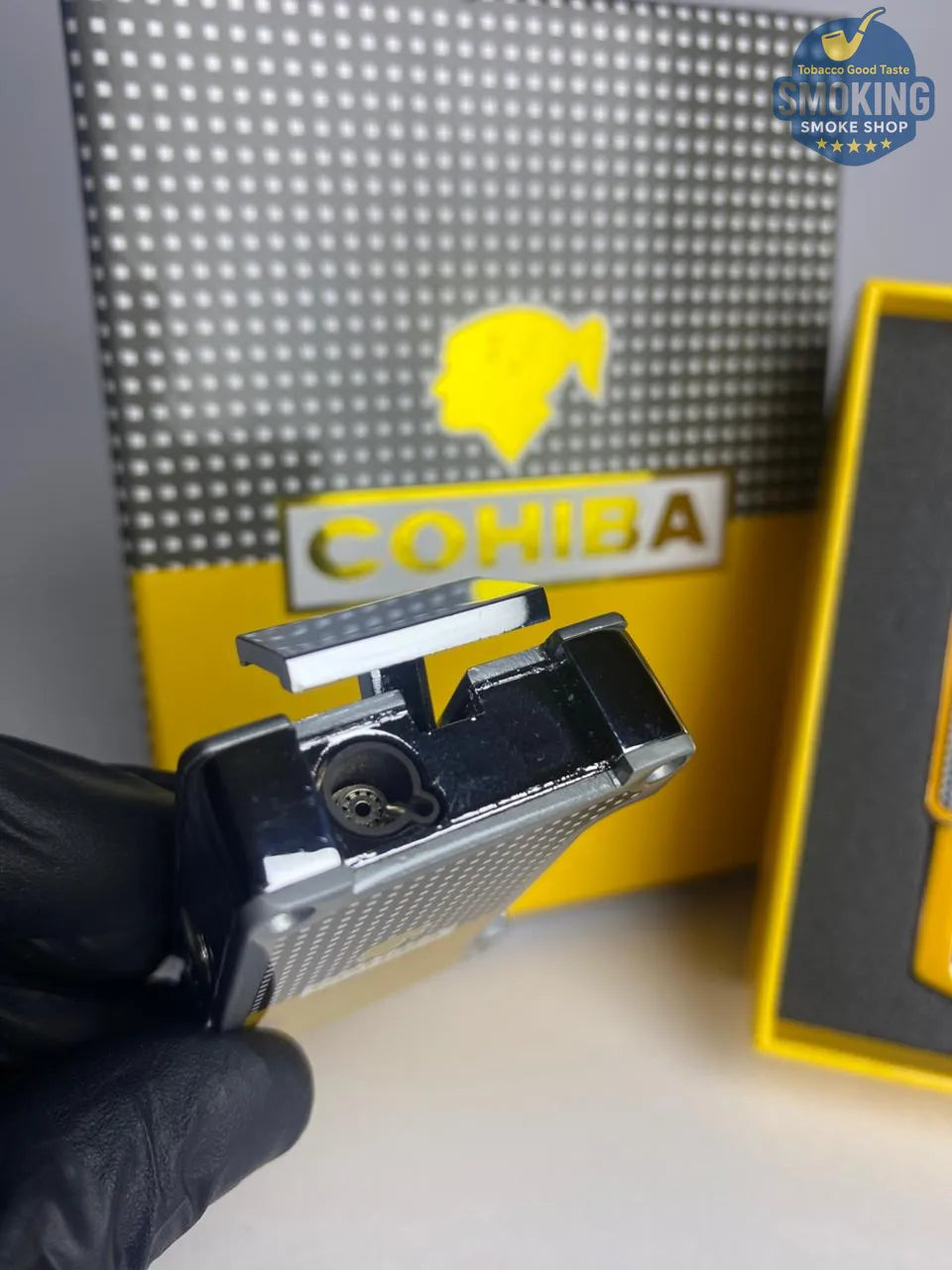 طقم ولاعة وقاطع سيجار كوهيبا – Cohiba Cigar Lighter & Cutter Gift Set