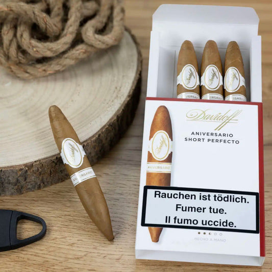 🚬Luxury Davidoff Aniversario Short Perfecto — سيجار دافيدوف أنيفرساريو شورت بيرفيكتو ( علبة 4 قطع ) بريميوم فاخر جداً 