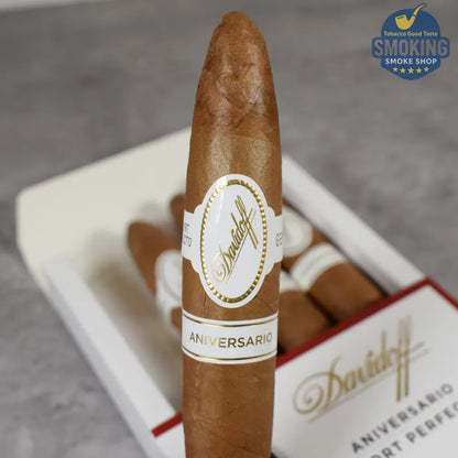 🚬Luxury Davidoff Aniversario Short Perfecto — سيجار دافيدوف أنيفرساريو شورت بيرفيكتو ( علبة 4 قطع ) بريميوم فاخر جداً 