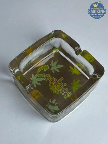 Glass Ashtray — طفاية سجائر زجاجية مربعة بطبعات متنوعة