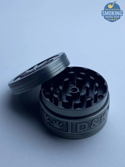 D&K Amsterdam Tobacco Grinder — مطحنة تبغ أمستردام معدن سيلفر 