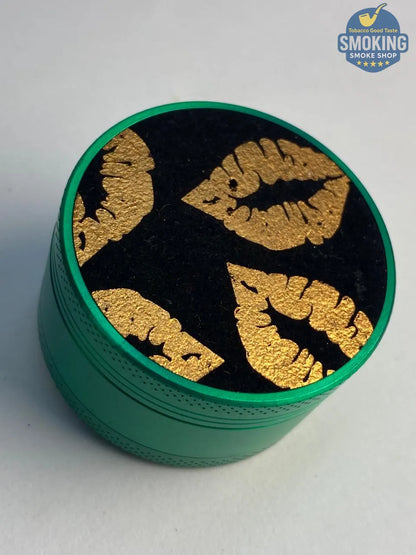 🌹💀 جريندر جماجم وزهور معدني 4 قطع — Skull & Roses Tobacco Grinder