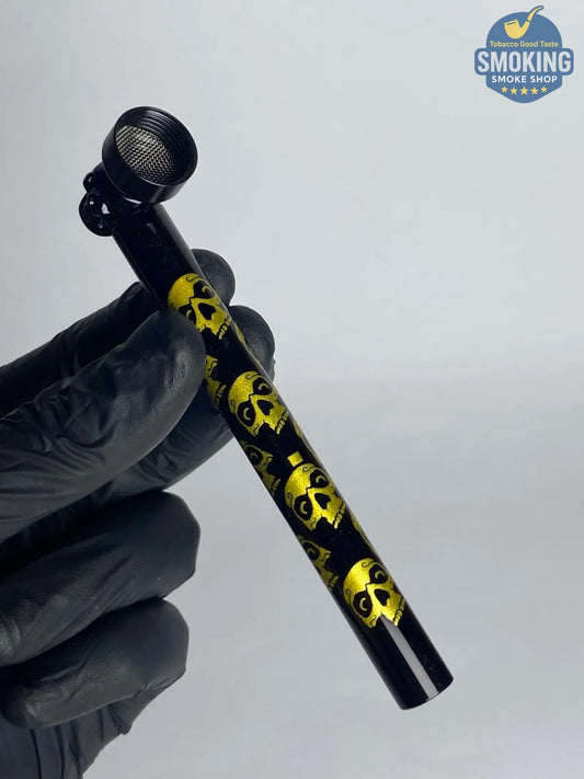 D&K Skull Glass Pipe — مدواخ زجا ملون جي دي آند كيه بنقشة جماجم 💀🔥