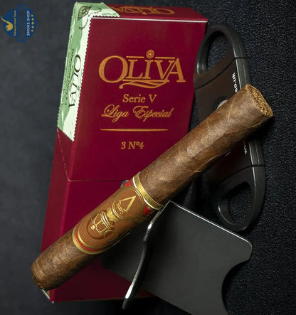 Oliva Serie V Liga Especial No.4 ( 1 pack of 3 cigars ) — سيجار أوليفا سيري V ليجا إسبشيال نمبر 4